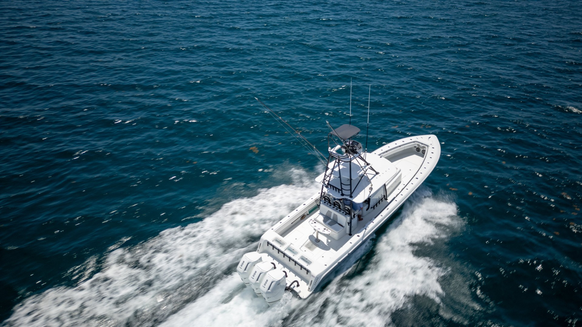 Yacht Photo 8